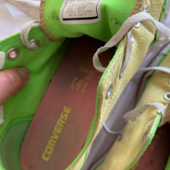 Converse all star Chuck Taylor shoes Woman’s 8 Mens 6 - Picture 13 of 14